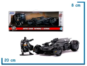 JADA JUSTICE LEAGUE BATMOBILE & BATMAN DIE CAST 1.32