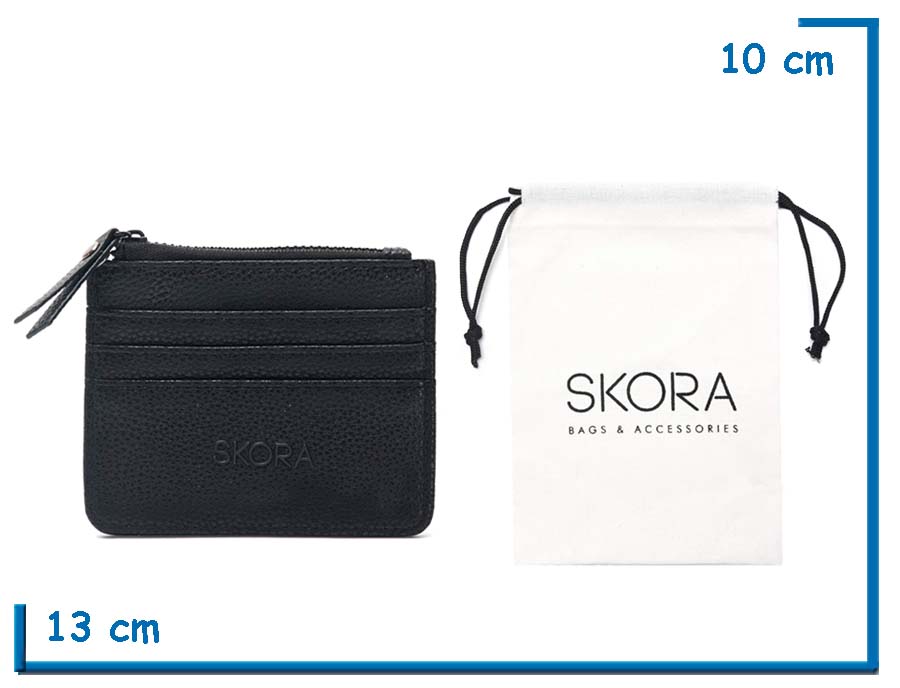 SKORA TARJETERO NEGRO GRANEADO EN BOLSA DE TELA